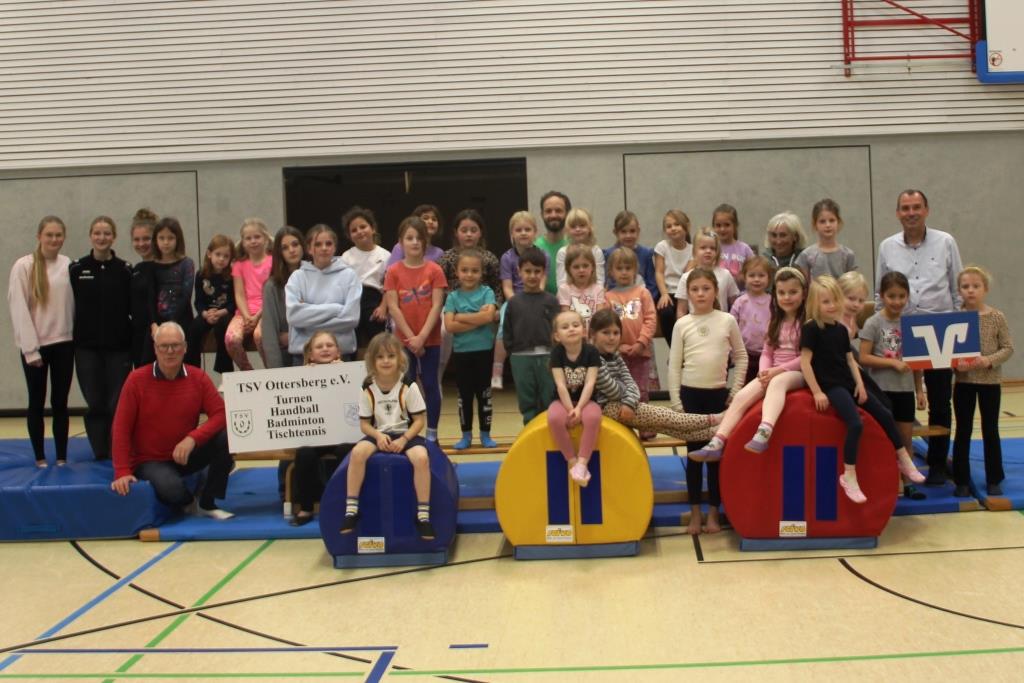 Spendenübergabe VB 2025 original 1