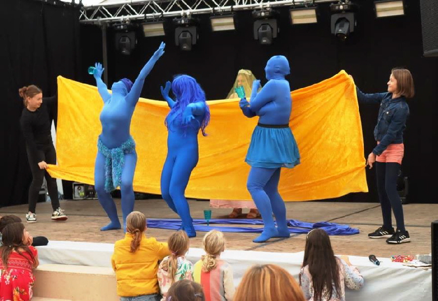 Die Blaualgen aus dem Otterstedter See habe den Schatz versteckt und bewacht.